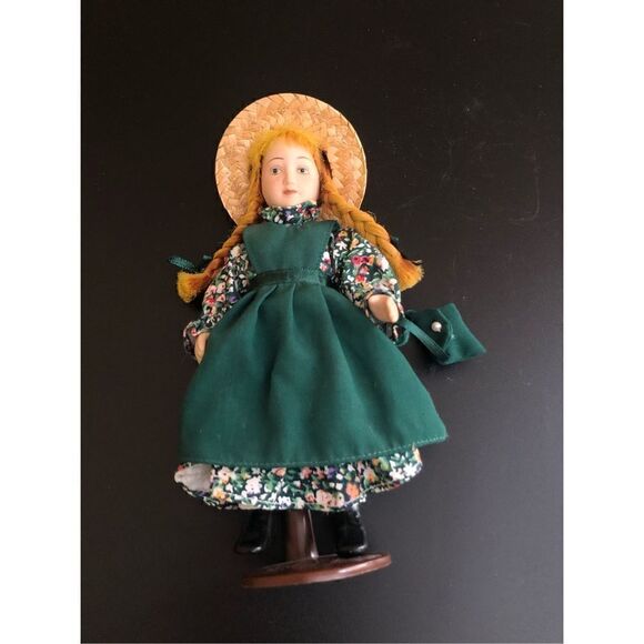 Anne Of Green Gables 7 Inch Treasury Edition Full Body Porcelain Doll - Picture 11 of 13